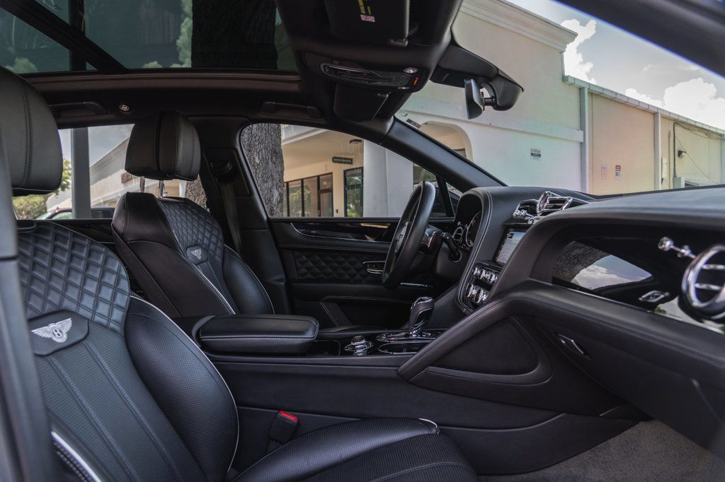 Used 2022 Bentley Bentayga AWD/4WD image 27