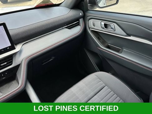 Used 2025 Ford Explorer ST-Line w/ Premium Package RWD image 36