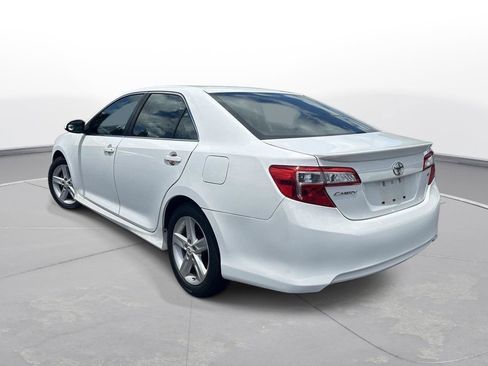 Used 2013 Toyota Camry SE FWD image 8