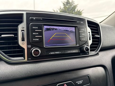 Used 2019 Kia Sportage LX AWD/4WD image 14