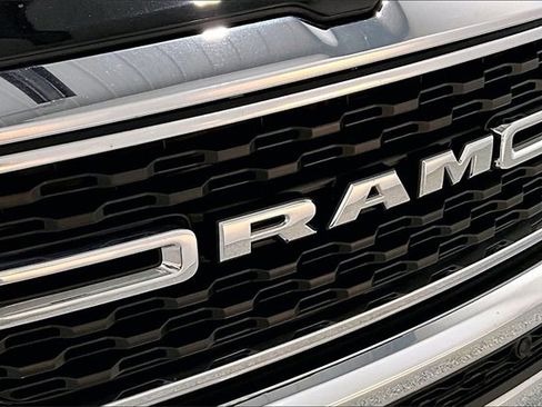 Used 2023 RAM 1500 Big Horn image 32