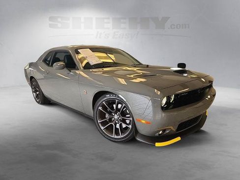 Used 2023 Dodge Challenger R/T Scat Pack w/ Plus Package RWD image 2