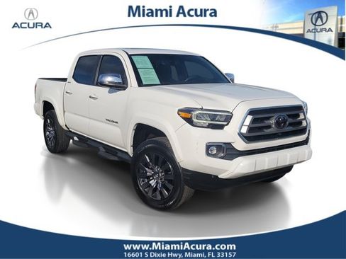 Used 2022 Toyota Tacoma Limited image 1