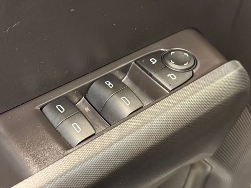 New 2026 GMC Canyon Elevation w/ Convenience Package image 10