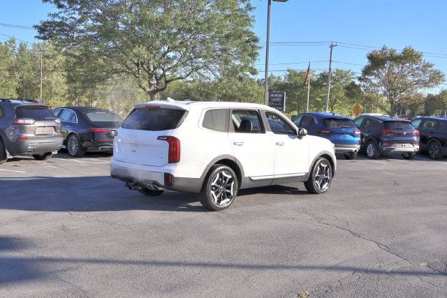 Used 2023 Kia Telluride S AWD/4WD image 6