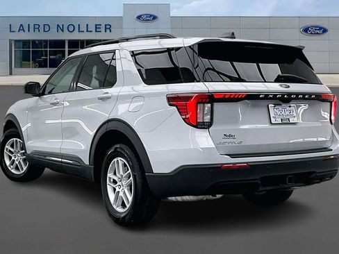 New 2026 Ford Explorer Active AWD/4WD image 3