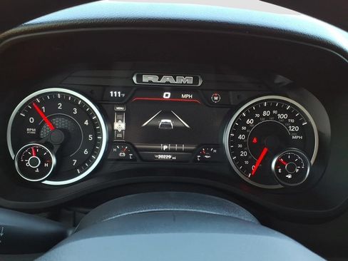 Used 2025 RAM 1500 Warlock AWD/4WD image 12