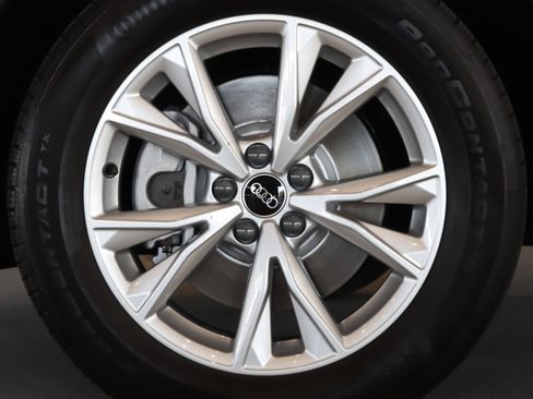 New 2025 Audi Q3 2.0T Premium image 7