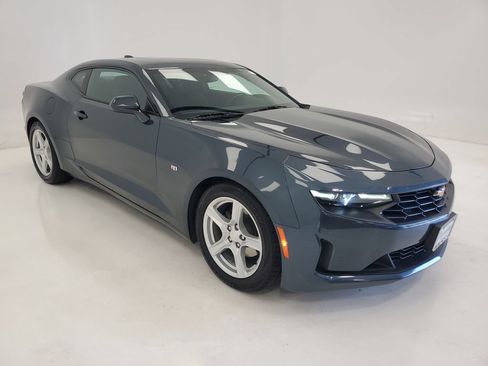 Used 2023 Chevrolet Camaro LT RWD image 3