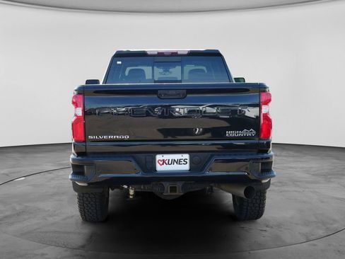 Used 2021 Chevrolet Silverado 2500 High Country w/ Z71 Off-Road Package AWD/4WD image 9
