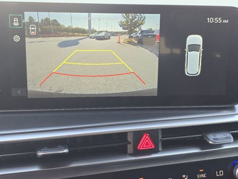 Certified 2025 Kia Sorento S w/ Panoramic Sunroof Package image 20