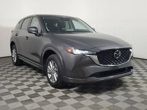 Used 2025 MAZDA CX-5 AWD 2.5 S w/ Preferred Package image 3