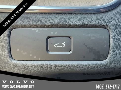 Used 2026 Volvo XC60 B5 Plus w/ Protection Package Premier image 21