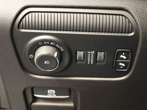 Used 2022 Jeep Wagoneer Series II w/ Premium Group I image 30