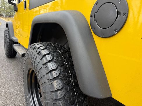 Used 2004 Jeep Wrangler 4WD image 27