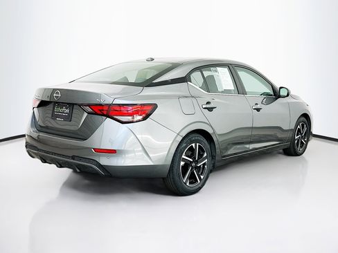 Used 2024 Nissan Sentra SV image 9