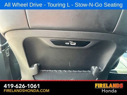 Used 2023 Chrysler Pacifica Touring-L w/ S Appearance Package AWD/4WD image 29