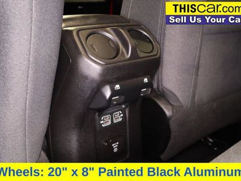 Used 2024 Jeep Wrangler Unlimited Sahara AWD/4WD image 27
