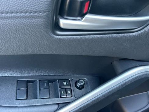 Used 2026 Toyota Corolla Cross XLE w/ Convenience Package image 11