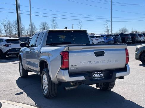Used 2024 Toyota Tacoma SR5 image 5