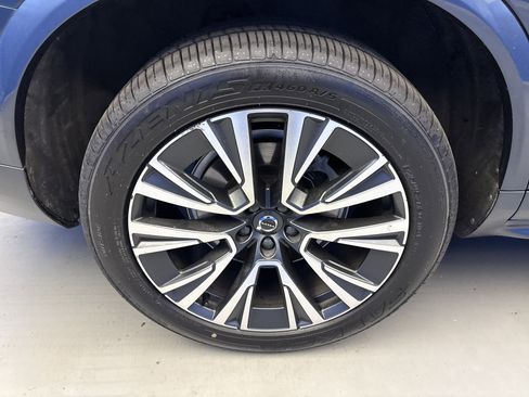 Used 2020 Volvo XC90 T6 Momentum AWD/4WD image 8