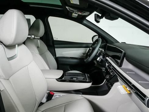 New 2026 Hyundai Tucson Limited image 32