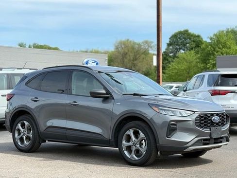 Used 2025 Ford Escape ST-Line AWD/4WD image 32