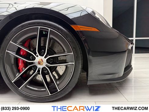 Used 2025 Porsche 911 Carrera 4 GTS image 25