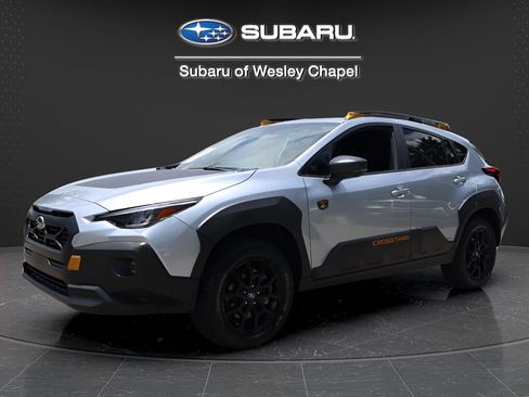 Used 2024 Subaru Crosstrek 2.5i Wilderness w/ Crosstrek Mirror Package AWD/4WD image 3