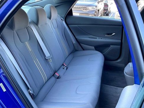 Used 2023 Hyundai Elantra SEL image 26