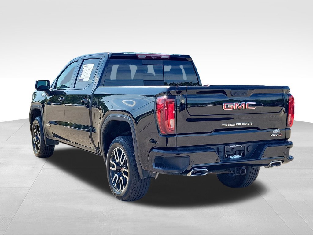 Used 2023 GMC Sierra 1500 AT4 w/ Technology Package AWD/4WD image 4