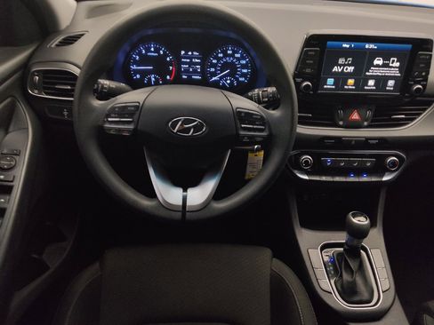 Used 2018 Hyundai Elantra GT FWD image 22