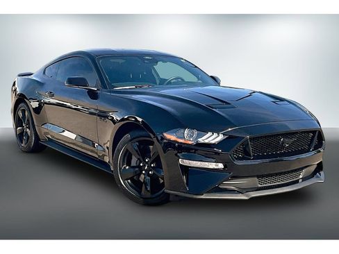 Used 2022 Ford Mustang GT Premium w/ Equipment Group 401A RWD image 3