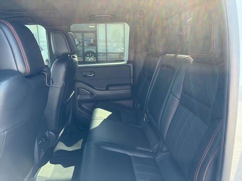 Used 2024 Nissan Frontier PRO-4X w/ Pro Premium Package image 11