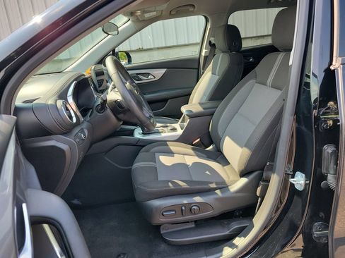 Used 2025 Chevrolet Blazer LT AWD/4WD image 18