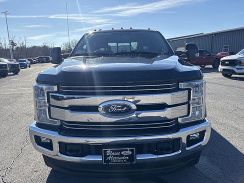 Used 2017 Ford F350 Lariat w/ Snow Plow Prep Package image 9