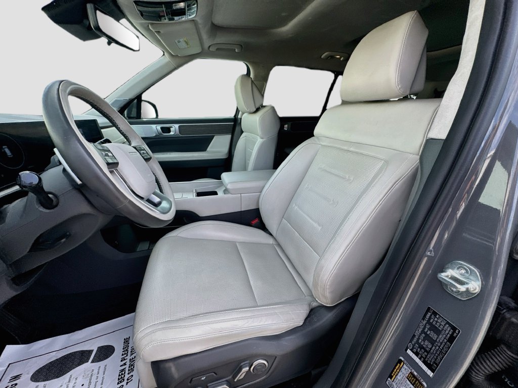 Used 2024 Hyundai Santa Fe Calligraphy FWD image 25