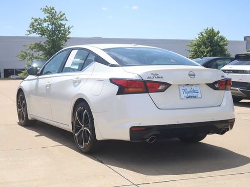 Certified 2025 Nissan Altima 2.5 SR FWD image 6
