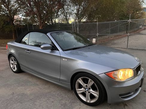 Used 2009 BMW 128i Convertible w/ Premium Pkg image 6
