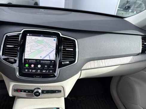 Used 2025 Volvo XC90 B6 Plus w/ Protection Package Premier AWD/4WD image 9