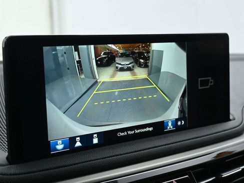 Used 2025 Acura MDX SH-AWD image 8