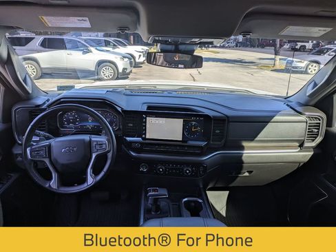 Used 2024 Chevrolet Silverado 1500 RST w/ Z71 Off-Road Package AWD/4WD image 27