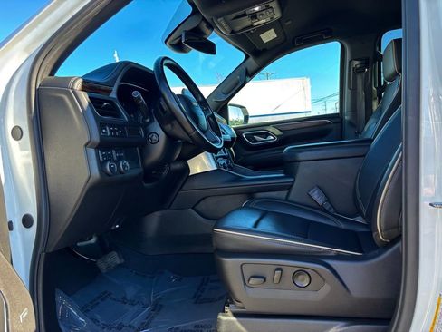 Used 2024 Chevrolet Suburban Premier image 11