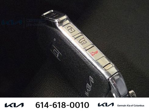 Certified 2022 Kia Niro EX w/ Cold Weather Package image 34