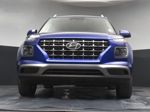 Used 2023 Hyundai Venue SEL FWD image 32
