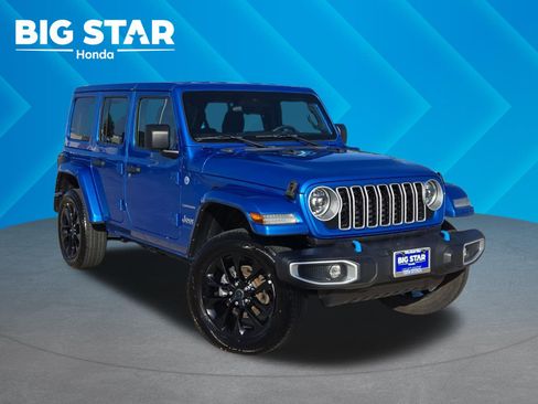 Used 2024 Jeep Wrangler Unlimited Sahara AWD/4WD image 1