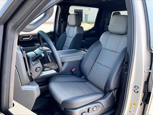 New 2026 Chevrolet Silverado 1500 ZR2 AWD/4WD image 10
