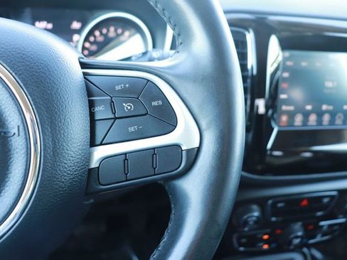 Used 2019 Jeep Compass Altitude image 19