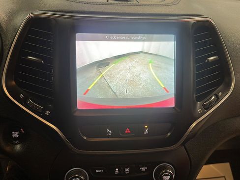 Certified 2021 Jeep Cherokee Latitude Lux 80th Anniv w/ Quick Order Package 26U 80TH image 24