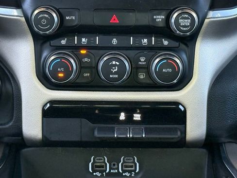 Used 2020 RAM 1500 Laramie RWD image 16